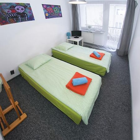 Wierzbno Hostel Warschau Exterior foto
